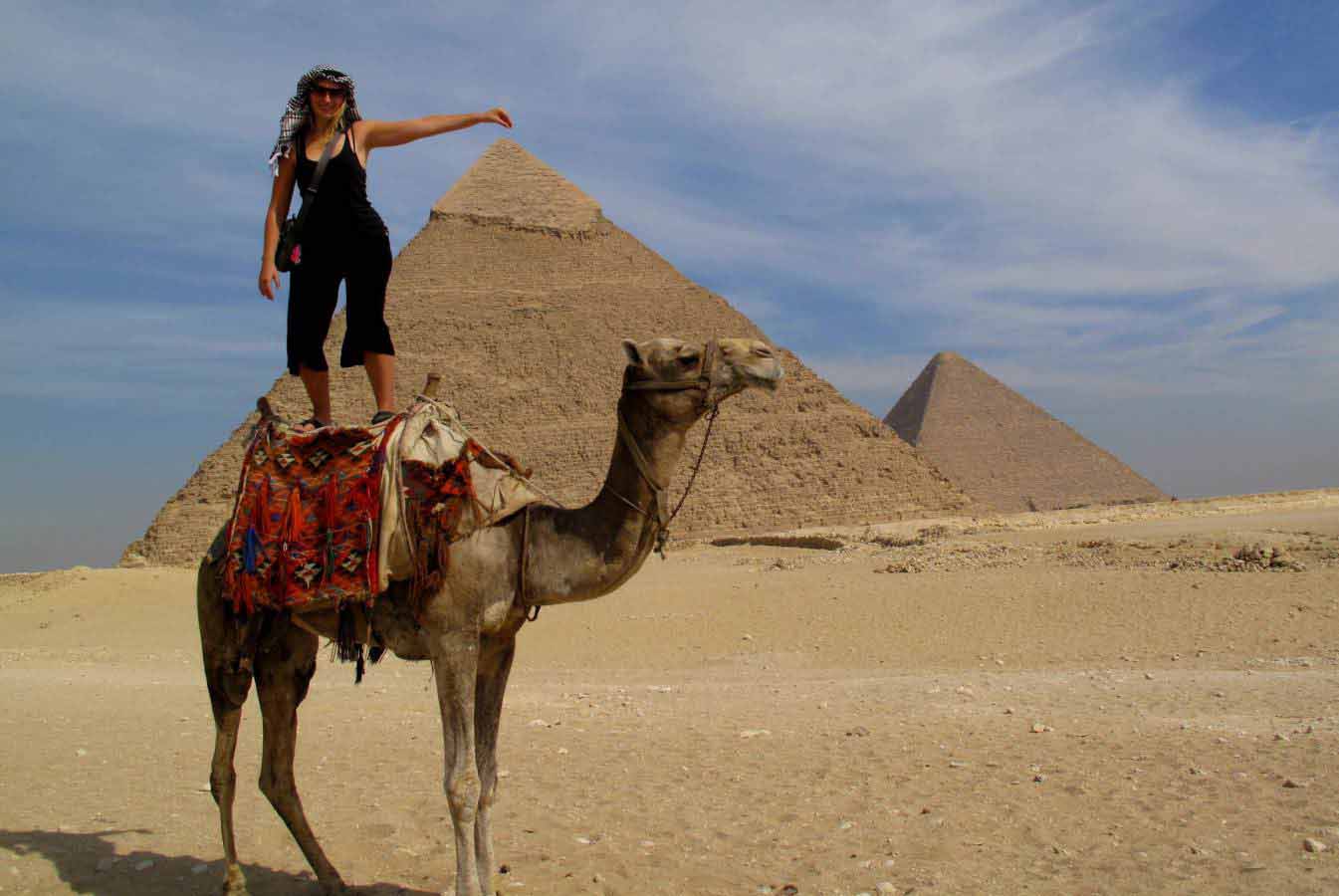 Rid Camel at Giza Pyramids